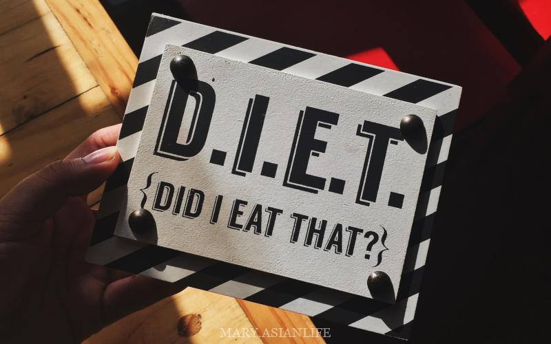 ダイエット方法に悩んでいる人は「痩せない豚は幻想を捨てろ」がおすすめ！【ダイエットにおすすめの本】